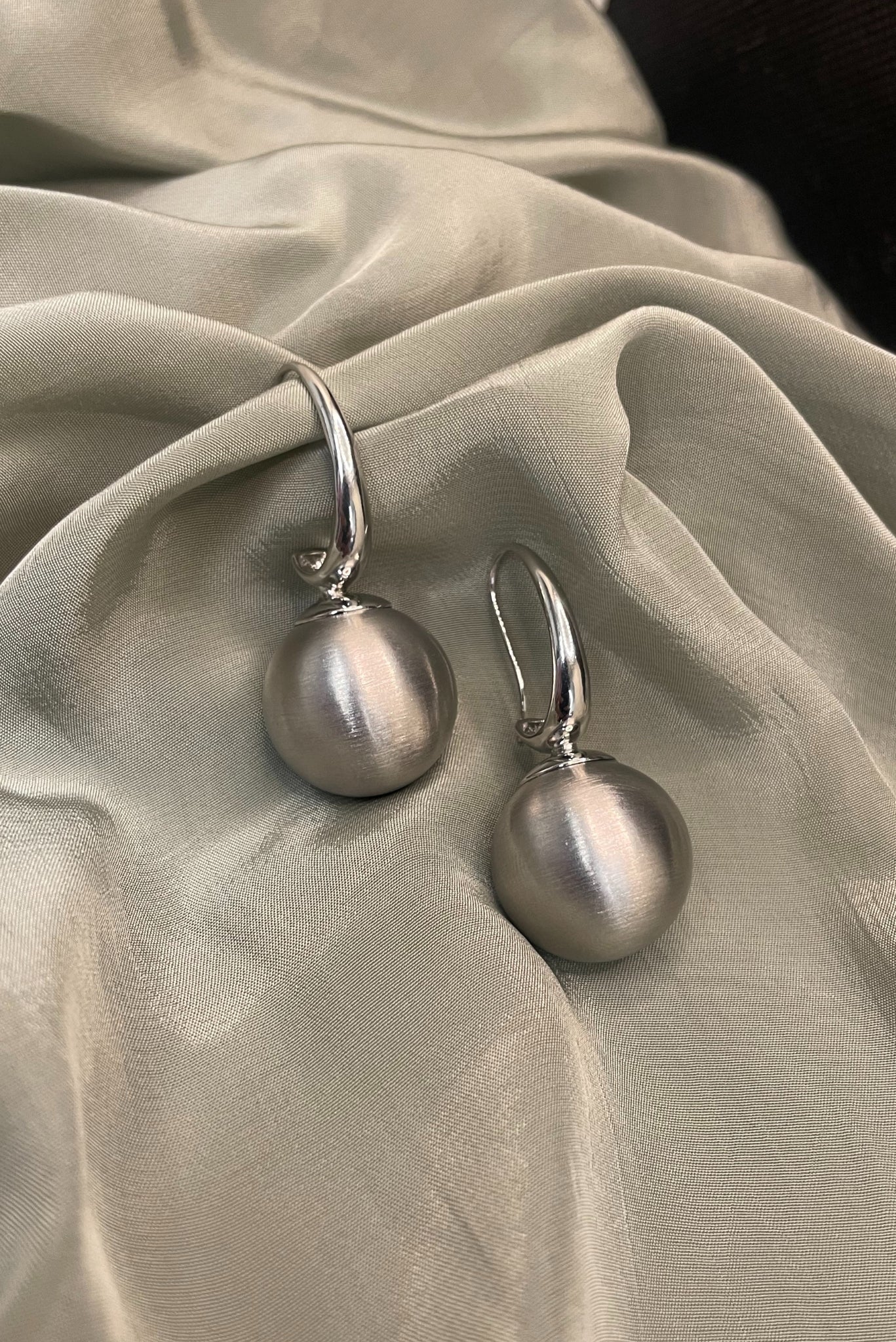 Gray and White Pearl Dangle Earrings in Sterling Silver